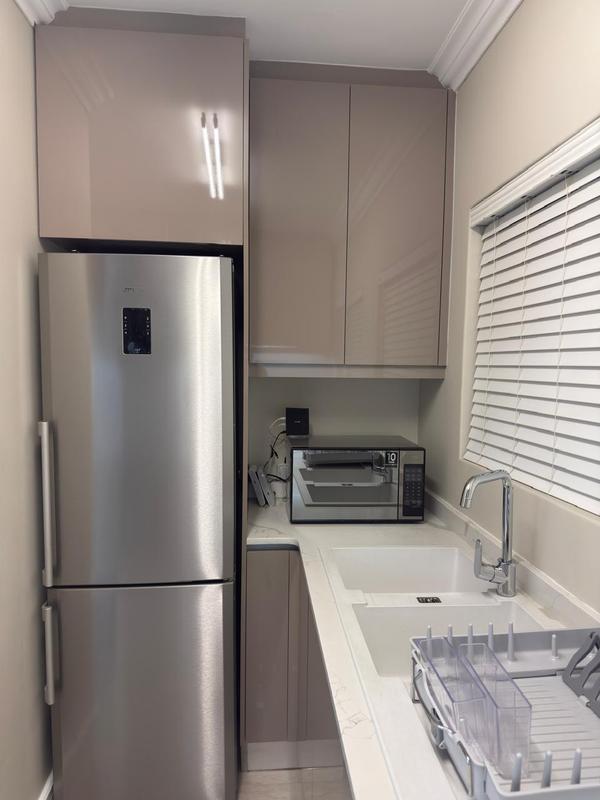 2 Bedroom Property for Sale in Sea Point Western Cape